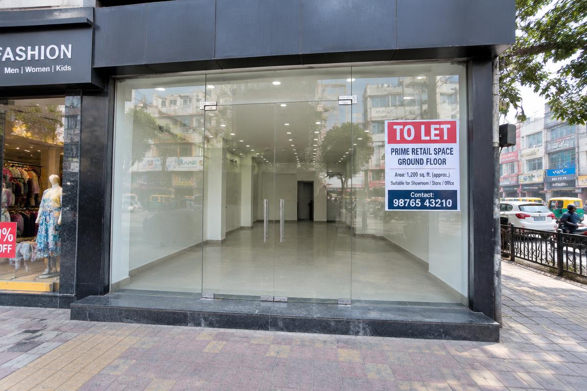 Shop / Showroom in Ramanattukara
